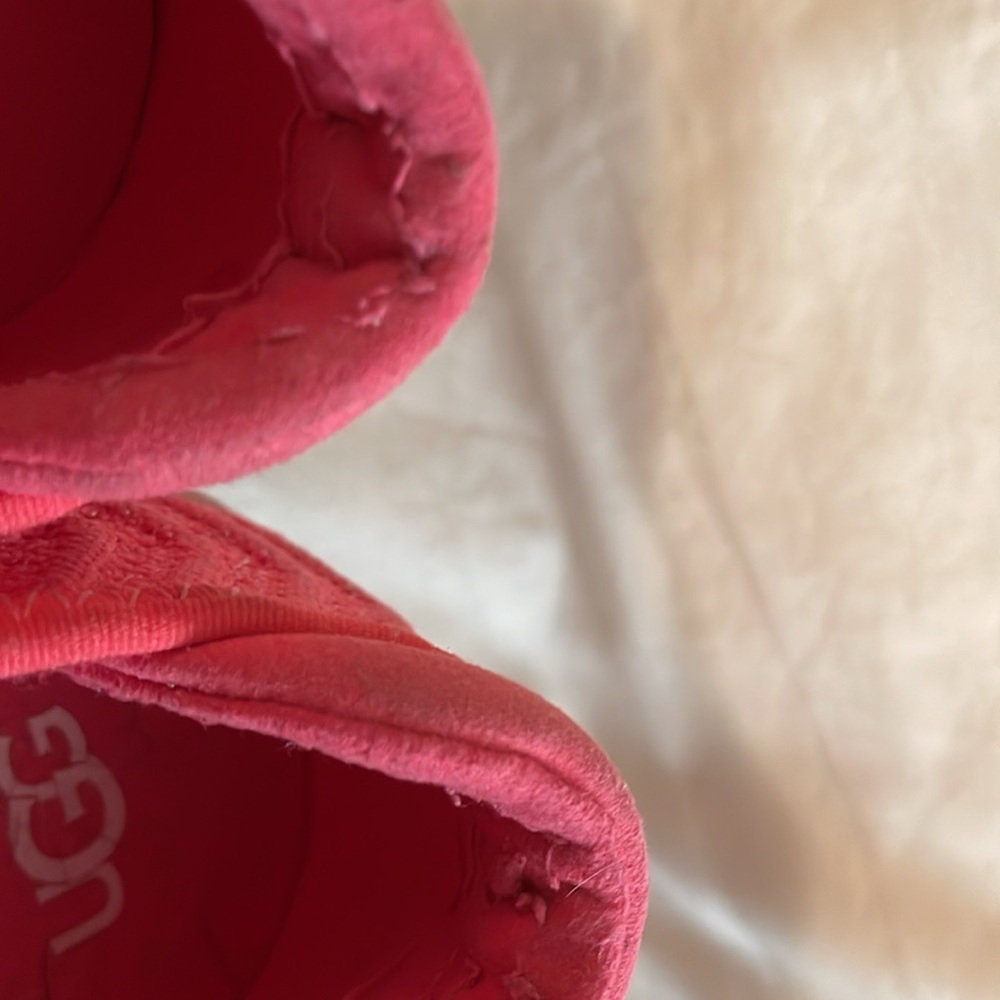 SALE😱Ugg Slip-ons - Picture 7 of 7
